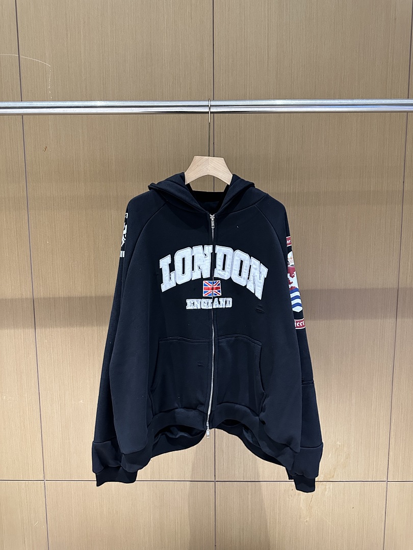 25S 워시드 디컨스트럭티드 런던 자수 패치워크 지퍼업 - Streetwear Brand London 리뷰 및 가격